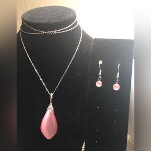 Pink Teardrop Pendant Necklace and Earring Set